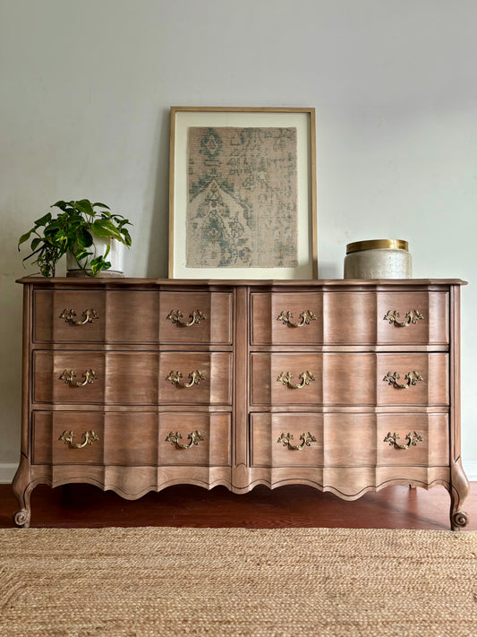 Ardenbrook 6 Drawer Dresser