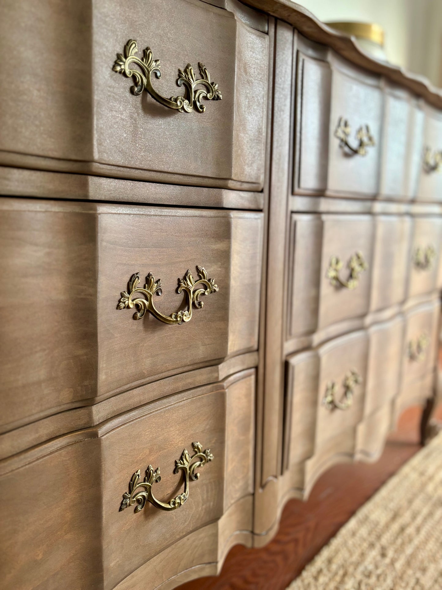 Ardenbrook 6 Drawer Dresser